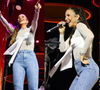Ivete Sangalo aposta em calça jeans com strass e blusa transparente de gola alta em show no Rio; encontrei na Shein as peças para você copiar esse visual da cantora baiana