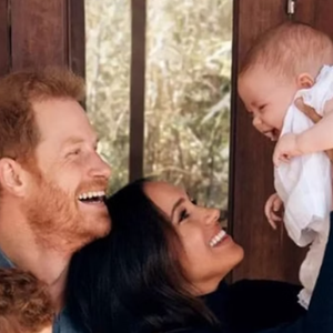 Príncipe Harry e Meghan Markle são pais de Archie e de Lilibet.