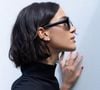 Bruna Marquezine surpreendeu os fãs ao revelar um novo corte de cabelo nas redes sociais durante uma sessão de fotos feita no Rio de Janeiro