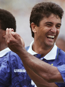 Assaltada na 34ª semana de gravidez e jogada de barriga no chão: o crime por trás da comemoração inesquecível do melhor jogo da Copa de 1994