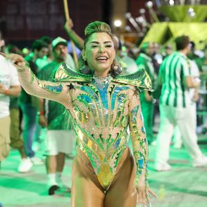 Carnaval 2025: Fabíola de Andrade é a rainha de bateria da Mocidade
