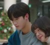Shin Sol-i não esconde o que sente e passa boa parte da adolescência tentando conquistar Cha Heon, que não corresponde aos seus sentimentos