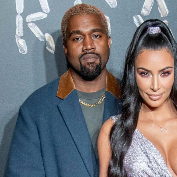 Kanye West, antes do relacionamento com Bianca Censori, foi casado com Kim Kardashian.