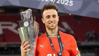 Viúva e os 3 filhos de Diogo Jota vão receber milhões do Liverpool após trágica e precoce morte do jogador. Saiba quanto