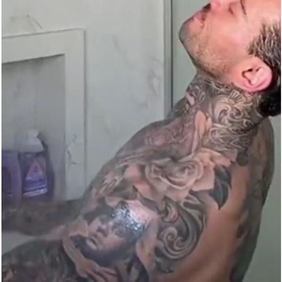 Após vídeo pelado, Lucas Lucco afastou a possibilidade de trabalhar com conteúdo adulto