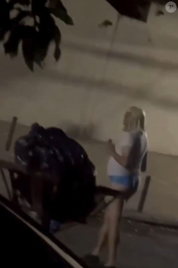 Vídeo de pastor de calcinha e peruca começou a viralizar nesta segunda-feira (11)