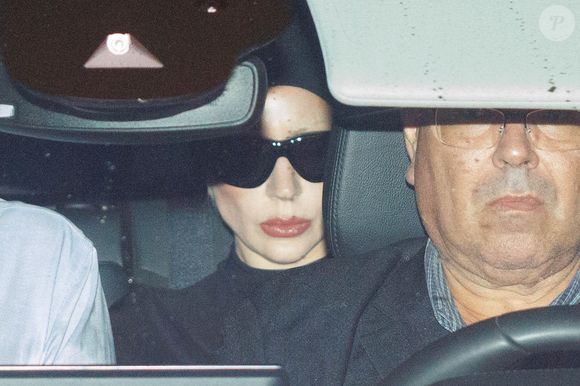 Lady Gaga já está no Brasil! Cantora chegou ao país na madrugada desta terça-feira (29)