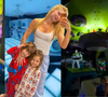 Nem Disney, nem parque: os quartos das filhas de Virgínia Fonseca em Orlando têm LEDs, nave espacial, escorregador e até piso que acende! Aos detalhes
