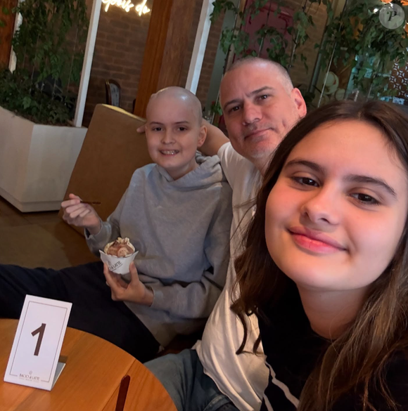 Depois da notícia da morte de Enzo, diversos internautas deixaram mensagens de apoio no perfil de Julio Sérgio, ex-atleta do Santos.