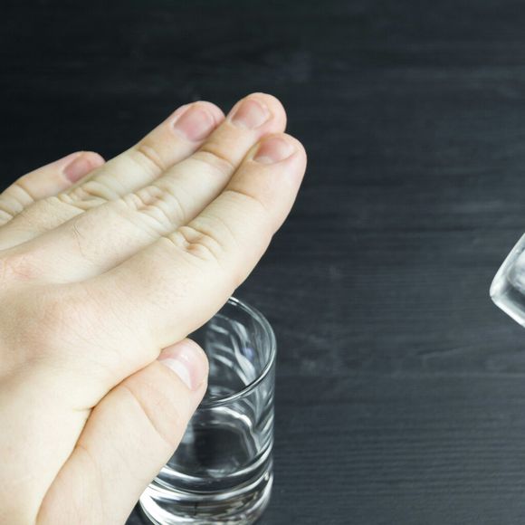 Lançada no Reino Unido em 2013, a campanha tem como objetivo estimular a reflexão sobre os hábitos de consumo de álcool