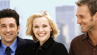 Estreou há 24 anos e acabou de chegar na Netflix: esse filme de comédia romântica com Reese Witherspoon é o remédio para dias de desânimo
