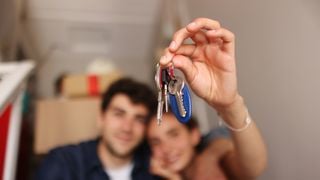 Tabeliã famosa alerta: 'Se você não fizer um testamento, seus sogros herdarão metade da sua casa, mesmo que ambos paguem por ela'