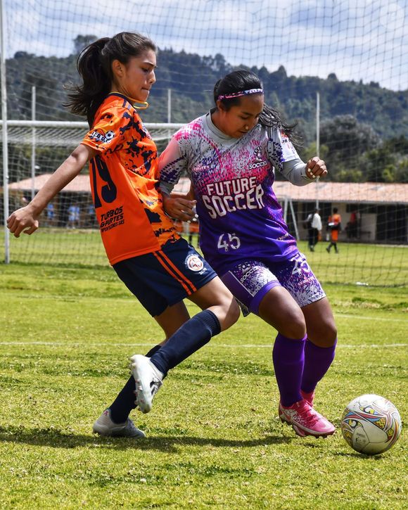Uma pesquisa global revelou que, no Brasil, 3 em cada 4 meninas abandonam o esporte entre os 11 e 17 anos