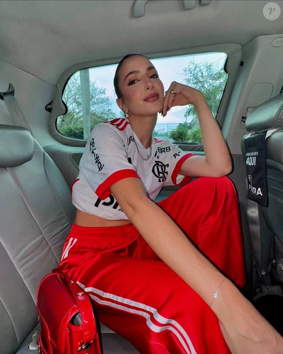 Na parte superior, apenas uma única opção: camisa do Flamengo.