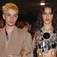 Ex-'BBB 26', Juliano Floss termina com Marina Sena após 2 anos; antes do romance, cantora era amiga próxima da ex do influenciador, que se sentiu traída. Relembre treta