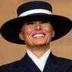 O significado oculto da roupa e chapéu de Melania Trump, primeira-dama dos EUA e esposa de Donald Trump, na posse de 2025