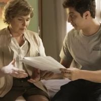 O personagem com maior dom espiritual na novela 'Além do Tempo' acerta romance proibido, mas causa confusão que pode terminar em morte