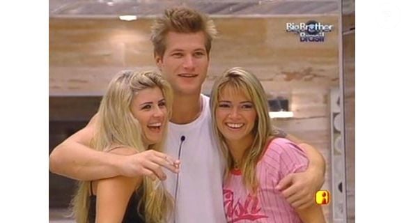 Fani Pacheco completava o triângulo amoroso com Íris Stefanelli e Diego Alemão no 'BBB 7'