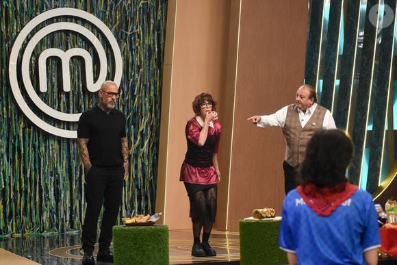 Os jurados do MasterChef Brasil 2026 tiveram a missão de escolher os 18 participantes da nova temporada após duas semanas de seletivas e desafios eliminatórios