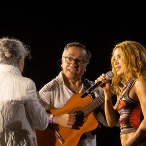 Ensaio de Shakira em Copacabana: Caetano Veloso e Maria Bethânia cantam com a loba