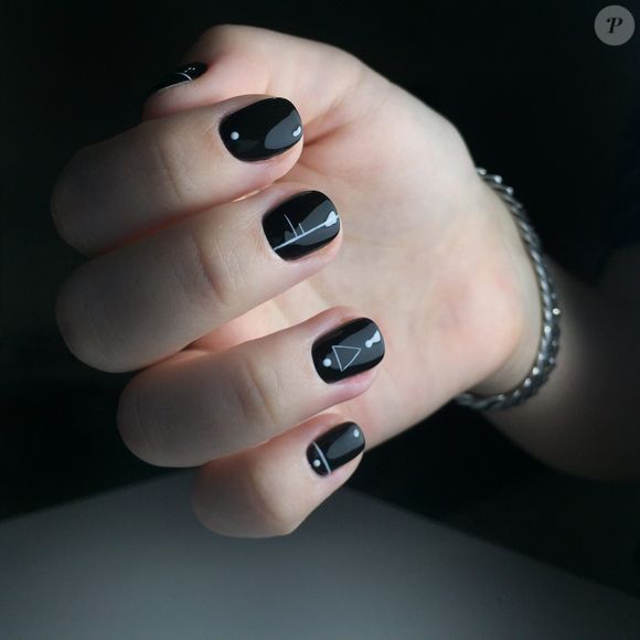 Unhas pretas: um clássico atemporal