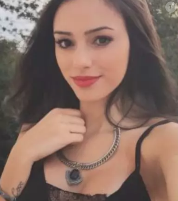 Neste clique bem antigo, Bruna Biancardi ainda não tinha rinoplastia