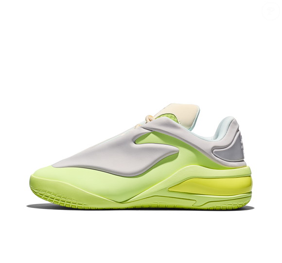 A versão Lime do novo Converse SHAI 001 LACE UP transforma o tênis em protagonista do visual e aposta em um tom neon para levar mais personalidade ao look de academia