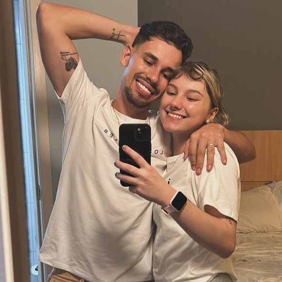 Lucas Borbas destacou que a dor do luto começou ainda com Isabel Veloso em vida, devido à gravidade de seu estado de saúde