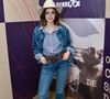 Festa do Peão de Barretos 2025: Isabelle Drummond encarnou o estilo country com um conjunto jeans e chapéu