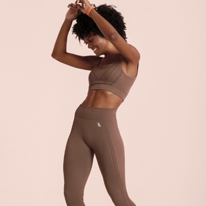 Princesa Diana era adepta ao pilates, e essa calça modelo Max da Lupo seria perfeita para ela usar enquanto praticasse a atividade física.