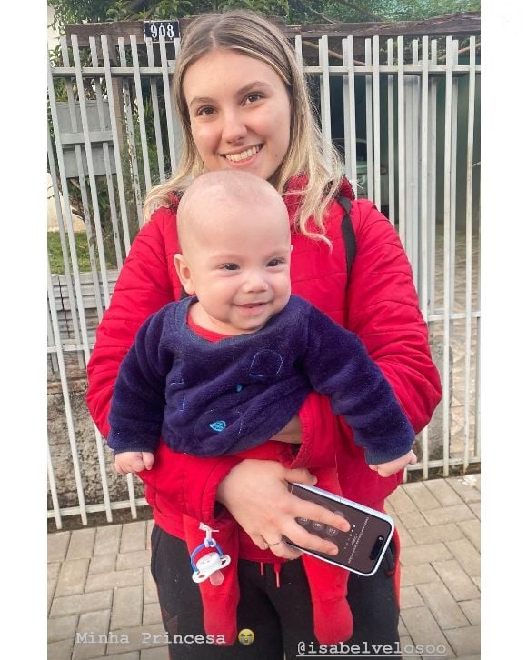 Isabel Veloso deu à luz Arthur, seu filho, em dezembro de 2025