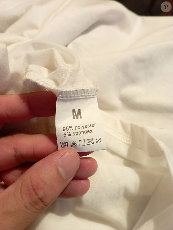 Microplásticos liberados na lavagem de roupas podem atingir o sistema nervoso e causar alterações preocupantes
