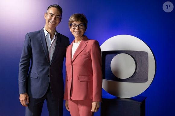 Enquanto a web criticava César Tralli, Renata Lo Prete ganhou muitos elogios de internautas