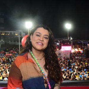 Carnaval 2025 de Preta Gil: cantora foi ao camarote Expresso 2222 após liberação médica; artista ficou quase 2 meses internada para tratar câncer