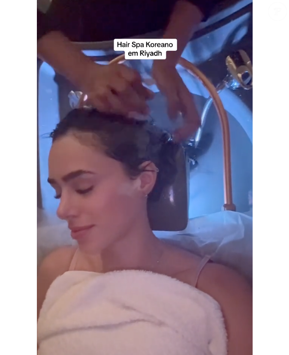 Em seu perfil do TikTok, Bruna Biancardi mostrou um dia em um 'Spa Hair Coreano', que cuida dos cabelos