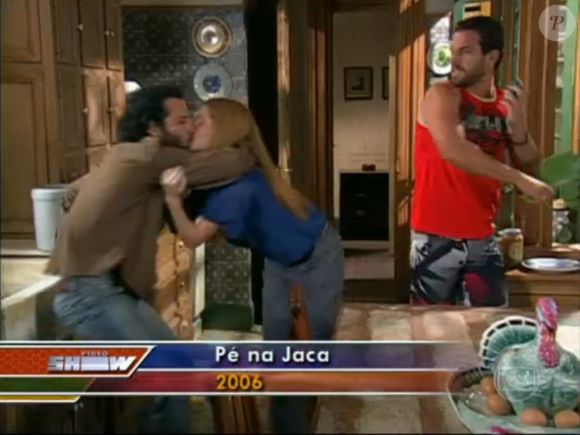 Mouhamed Harfouch beijou pela primeira vez na TV em uma cena cômica com Daniele Valente na novela 'Pé na Jaca', de 2006