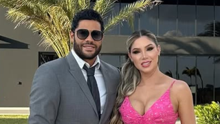 Convite do casamento de Hulk e Camila Ângelo cai na web e frase chama atenção: 'Motivo que Deus...'