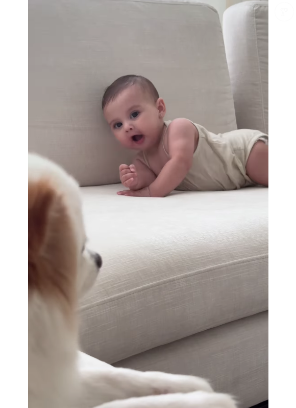 Helena, filha de Neymar com Amanda Kimberlly, tem 6 meses e é uma completa fofura