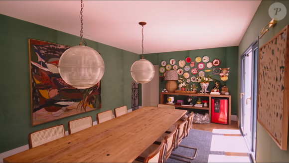 A personalidade da casa de Chay Suede também é refletida na parte interna da mansão