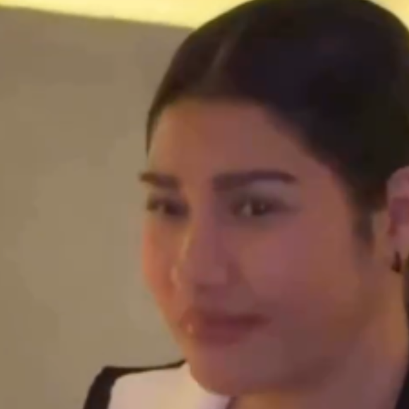 Simaria deu uma canjinha na casa de Carlinhos Maia, acompanhada de outros famosos, como Gkay e Camila Loures