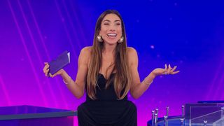 SBT troca palavras em letra de música picante de Naldo no programa de Patricia Abravanel e revolta web: 'Preguiça'