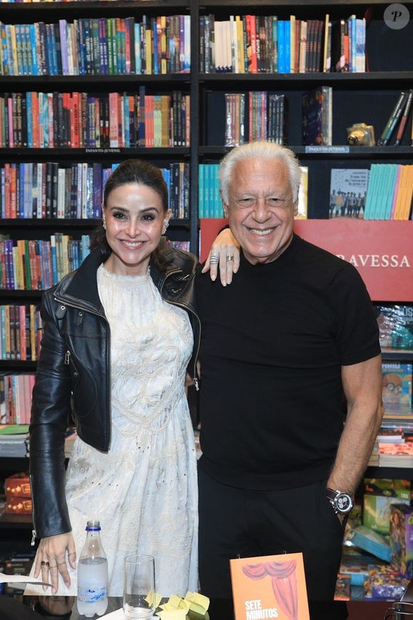 Antônio Fagundes é 29 anos mais velho que a esposa Alexandra Martins