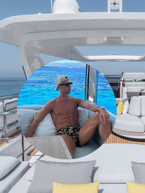 Luxo em alto-mar! Iate de Cristiano Ronaldo impressiona com jacuzzi, academia e estrutura de mansão flutuante; conheça o Azimut de R$ 55 milhões