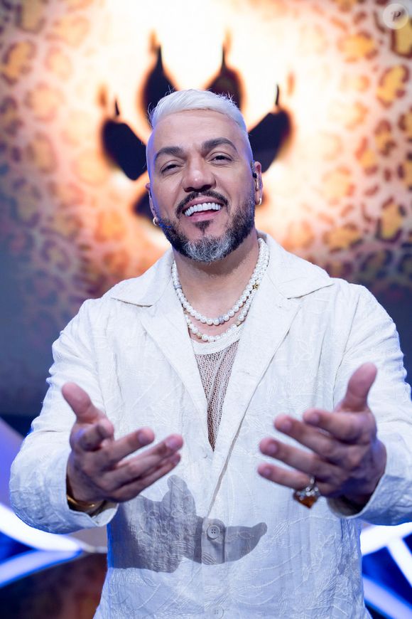 Viviane Araújo detalha convite de Aguinaldo Silva e parceria com Belo em Três Graças.