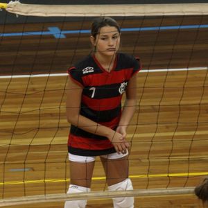 Sasha Meneghel tentou carreira no vôlei e foi até atleta do Flamengo