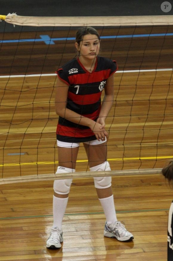 Sasha Meneghel tentou carreira no vôlei e foi até atleta do Flamengo