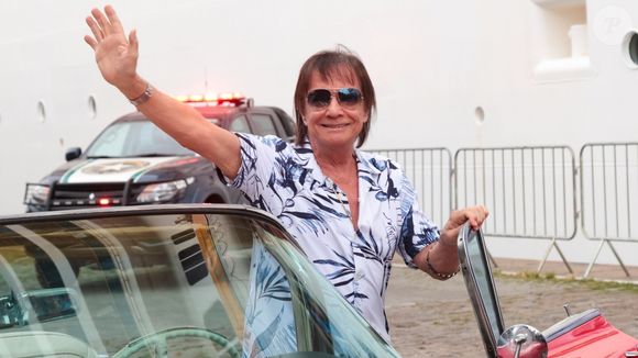 Roberto Carlos faz aniversário na mesma data em que Naldo Benny; cantores nasceram em 19 de abril