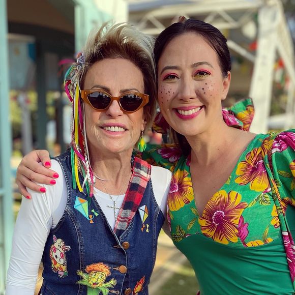 Ana Maria Braga fez uso de patchs em look junino jeans