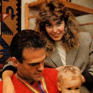 Casados desde 1981, Oscar Schmidt e Maria Cristina Victorino Schmidt viveram uma história de amor de mais de 45 anos, iniciada ainda na adolescência