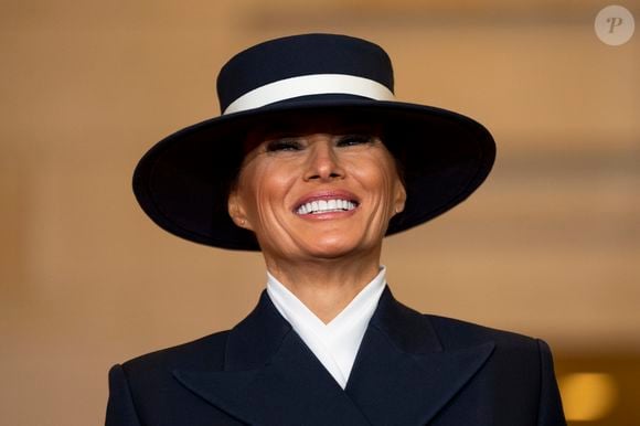Melania Trump não come peixe cru